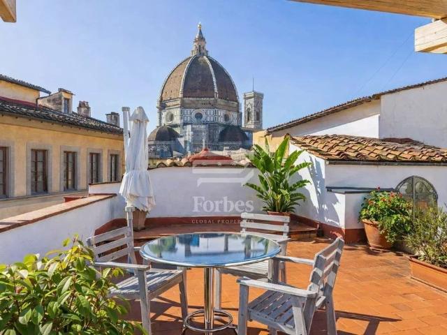 Appartamento di prestigio di 250 m² in vendita Firenze, Toscana