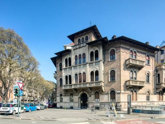 Prestigioso appartamento di 300 m² in vendita Largo Francia, 110, Torino, Provincia di Torino, Piemonte
