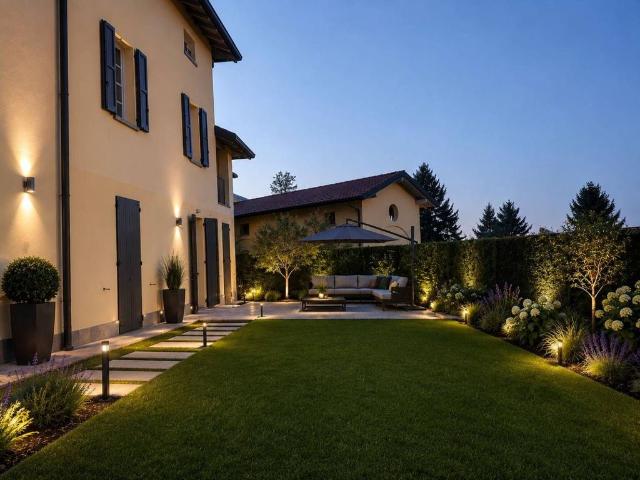 Prestigioso appartamento in vendita Montano Lucino, Lombardia
