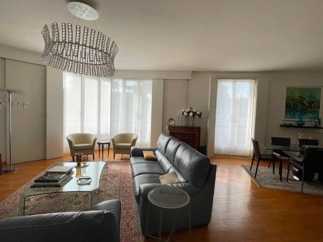 Prestigioso appartamento in vendita Piazza Carbonari, 12, Milano, Lombardia