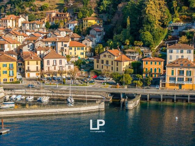 Prestigioso appartamento in vendita Piazza Roma, 17, Maccagno, Lombardia