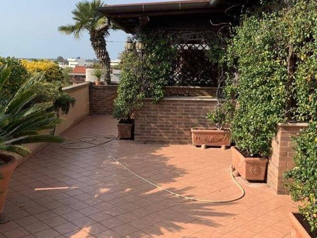 Prestigioso attico di 120 mq in vendita Via Tito Livio, Pomezia, Roma, Lazio