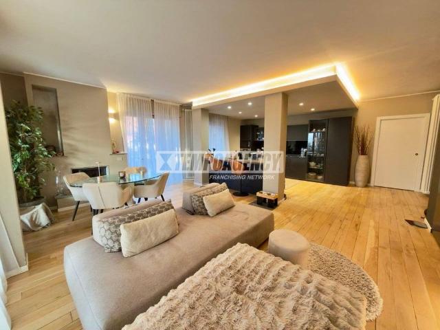 Prestigioso attico di 157 mq in vendita Via I Maggio, Buccinasco, Milano, Lombardia
