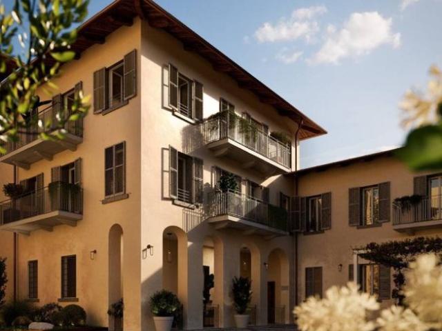 Prestigioso attico di 161 mq in vendita Via Armando Diaz, 60, Como, Lombardia
