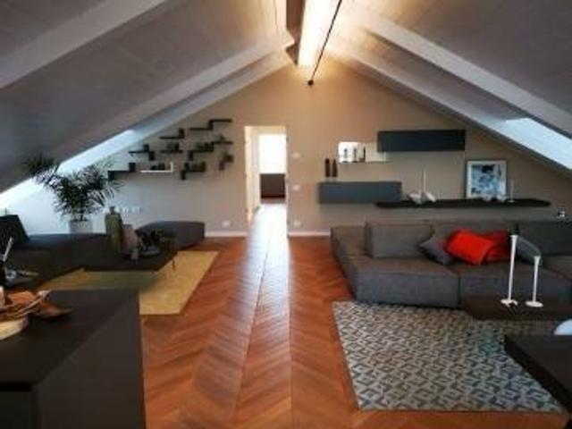 Prestigioso attico di 241 mq in vendita Via delle Orfane, 24, Torino, Piemonte