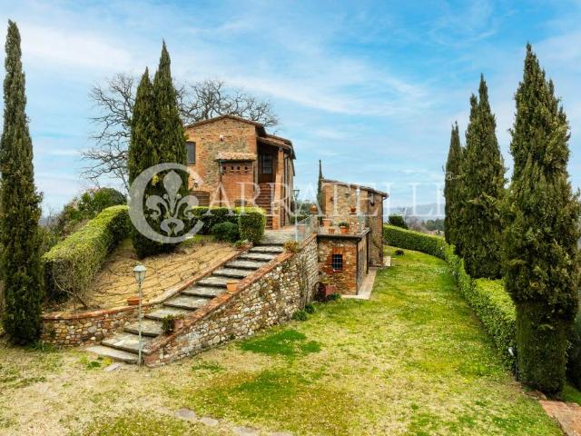Prestigioso casale di 300 mq in vendita Città della Pieve, Italia