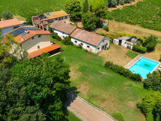 Podere in vendita Doganella, Lazio