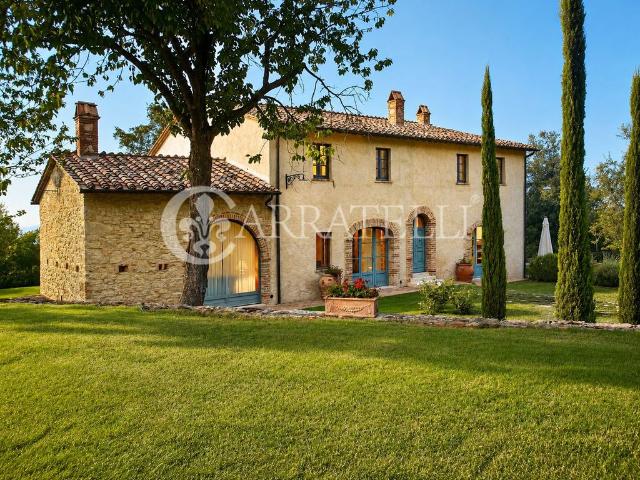 Prestigioso casale in vendita Cetona, Toscana