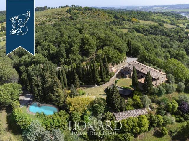 Prestigioso casale in vendita Cetona, Toscana