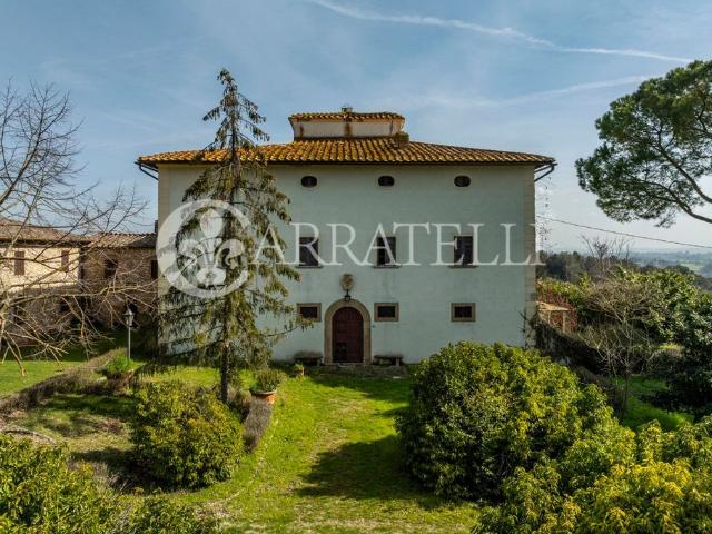 Prestigioso casale in vendita Colle di Val d'Elsa, Italia