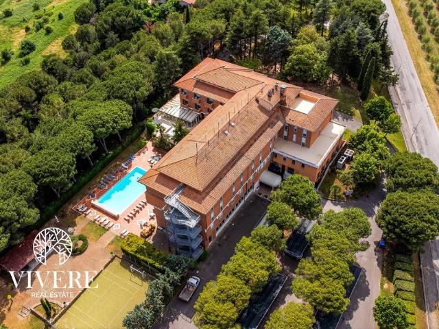 Prestigioso hotel di 5100 mq in vendita Via della Valle, Chianciano Terme, Siena, Toscana
