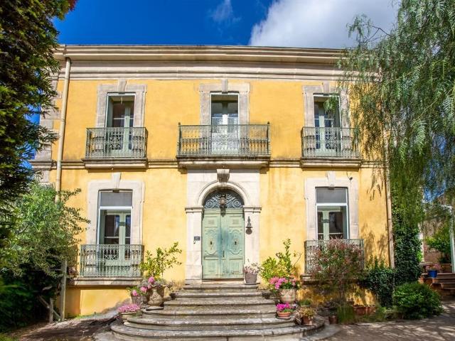 Prestigieuse Maison Bourgeoise avec Activité d'Hébergement R. 870m² Murviel lès Béziers