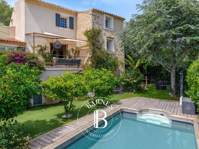 Prestigieuse maison de campagne de 283 m2 en vente Bandol, Provence Alpes Côte d'Azur