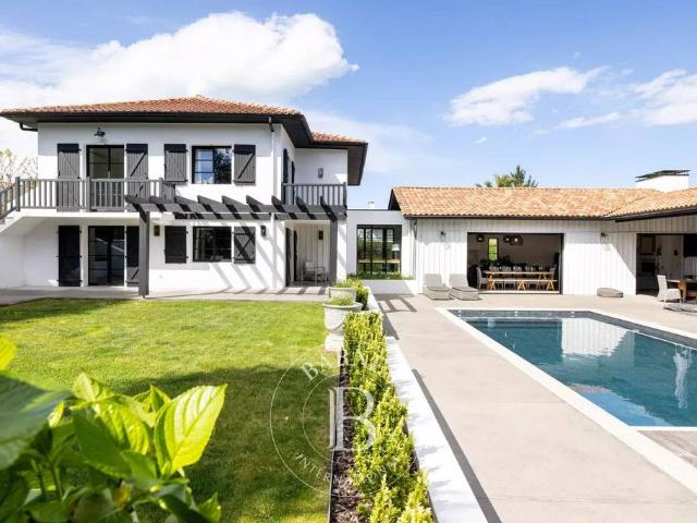 Maison de luxe de 7 chambres en location à Anglet, Nouvelle Aquitaine