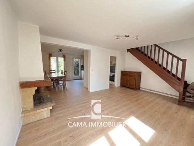 Prestigieuse Maison en location Buc, France