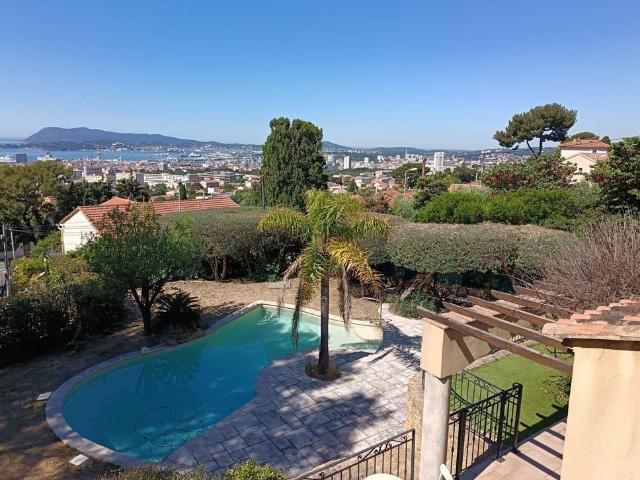 Prestigieuse Maison en location Toulon, France