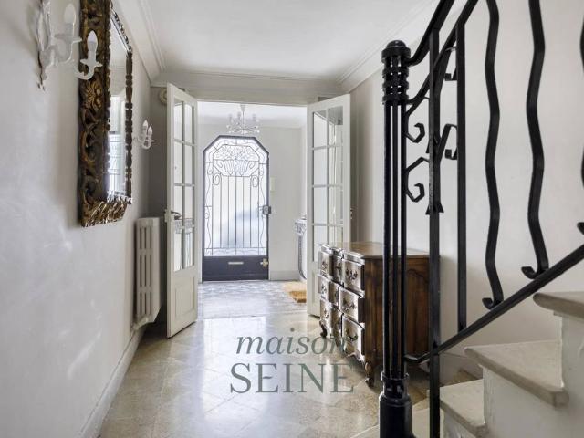 Maison de 6 chambres de luxe en vente à Neuilly sur Seine, Île de France
