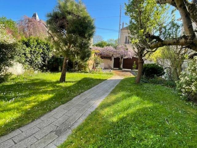 Prestigieuse Maison en vente Neuilly Plaisance, Île de France