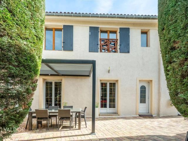 Prestigieuse Maison en vente Anse, Auvergne Rhône Alpes