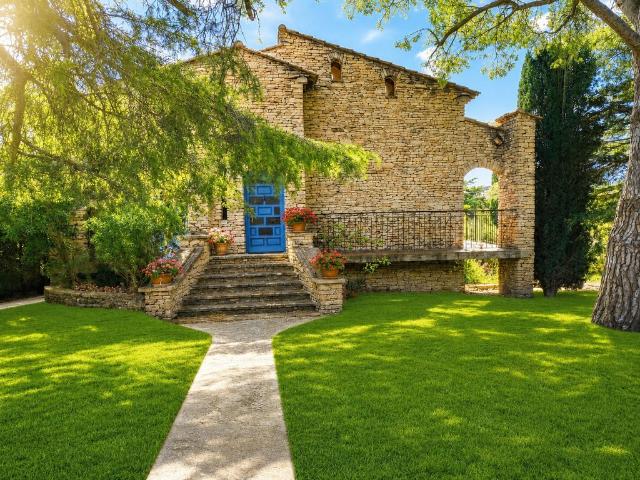 Prestigieuse Maison en vente Aramon, Occitanie