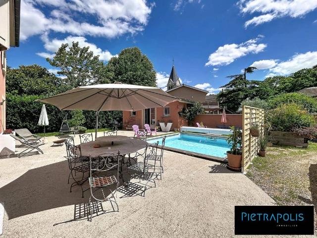 Prestigieuse Maison en vente Civrieux, France