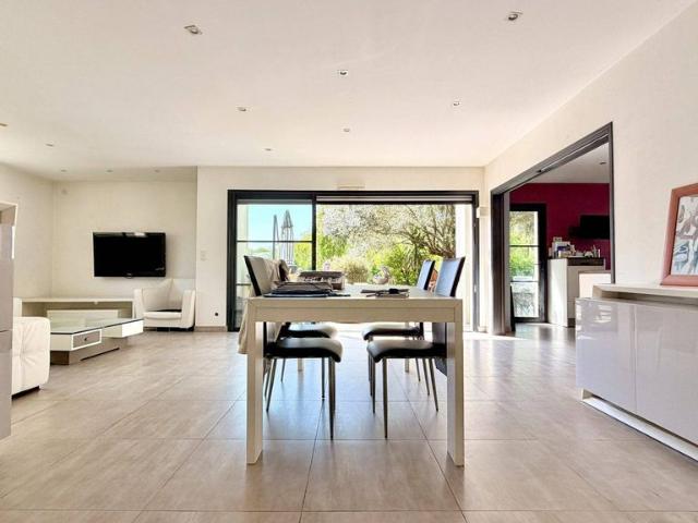 Prestigieuse Maison en vente Guidel, France