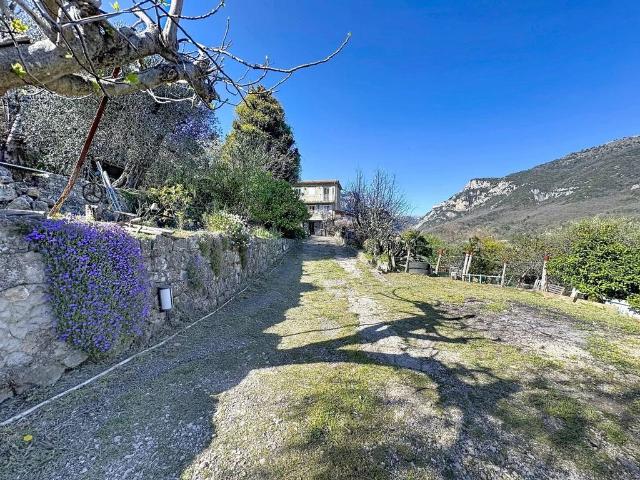 Prestigieuse Maison en vente Le Bar sur Loup, France