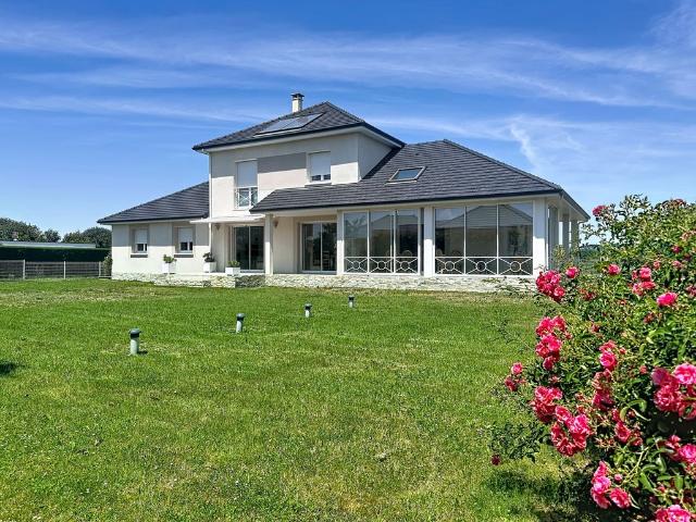 Prestigieuse Maison en vente Lée, France