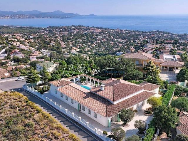 Prestigieuse Maison en vente Roquebrune sur Argens, France