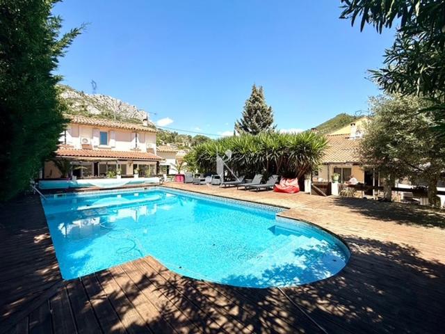 Prestigieuse Maison en vente Roquevaire, France