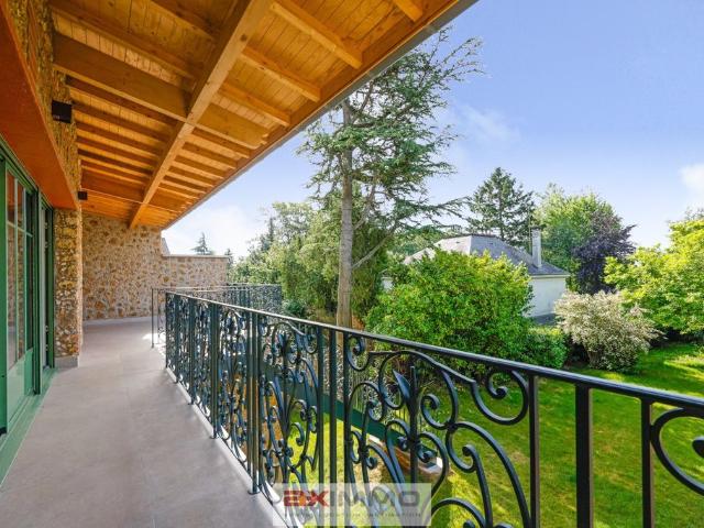 Prestigieuse Maison en vente Saint Cloud, Île de France