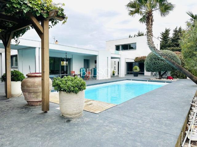 Maison de 5 pièces de luxe en vente à Le Soler, France