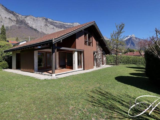 Prestigieuse Maison en vente Saint Ismier, France
