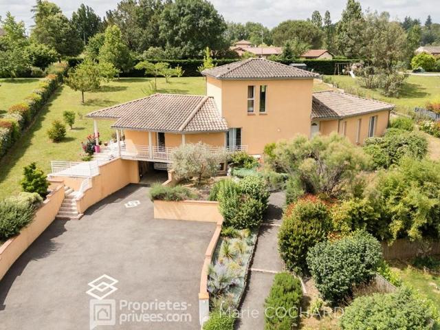 Maison de luxe de 6 pièces en vente à Saint Jean, Occitanie