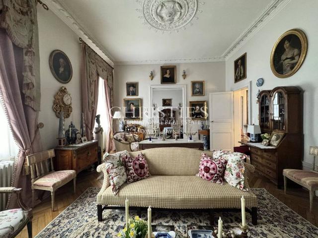 Prestigieuse Maison en vente Saumur, France