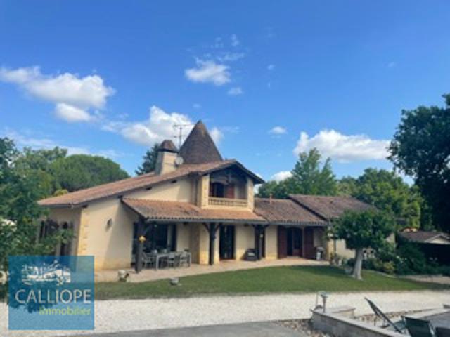 Prestigieuse propriété à Saint Aubin de Médoc