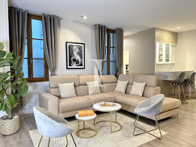Prestigieux appartement en vente Tour Eiffel, Invalides – Ecole Militaire, Saint Thomas d’Aquin, France