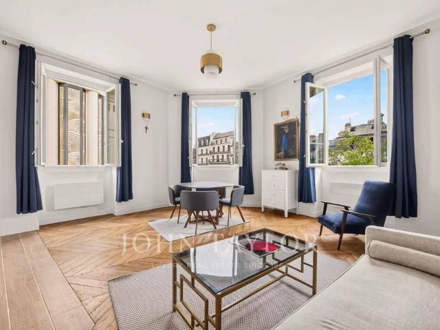 Prestigieux appartement en vente Canal Saint Martin, Château d’Eau, Porte Saint Denis, France