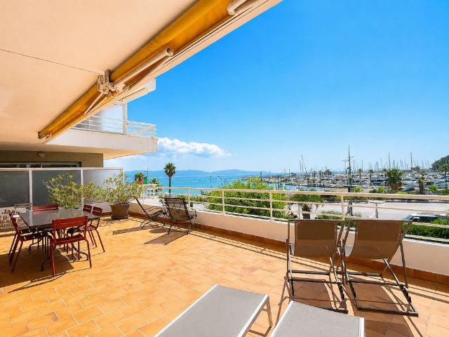 Prestigieux appartement en vente Cavalaire sur Mer, France