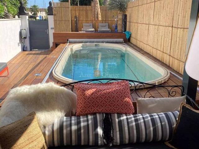 Appartement de luxe 3 chambres en vente à Grimaud, France