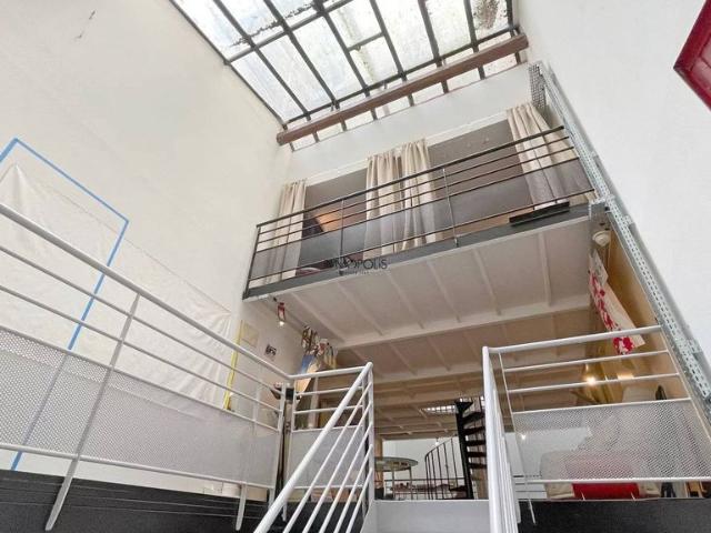 Appartement de luxe de 4 pièces en vente à Montmartre, Abbesses, Grandes Carrières, France