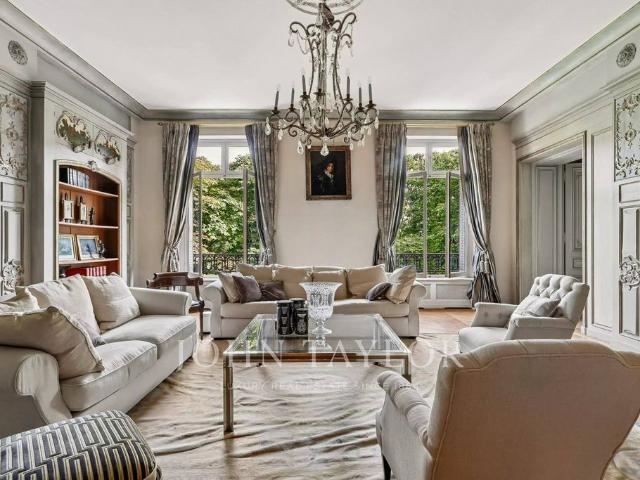 Prestigieux appartement en location Tour Eiffel, Invalides – Ecole Militaire, Saint Thomas d’Aquin, Paris, Île de France