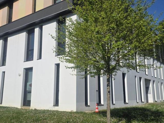 Prestigieux bureau de 131 m2 en location Orvault, Pays de la Loire