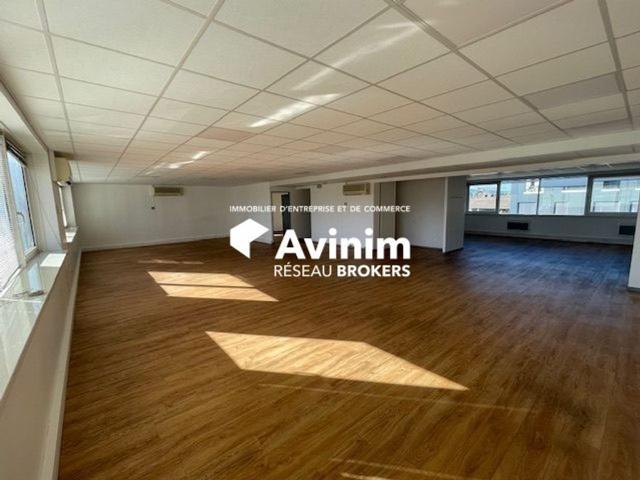 Prestigieux bureau de 200 m2 en location Annecy le Vieux, France