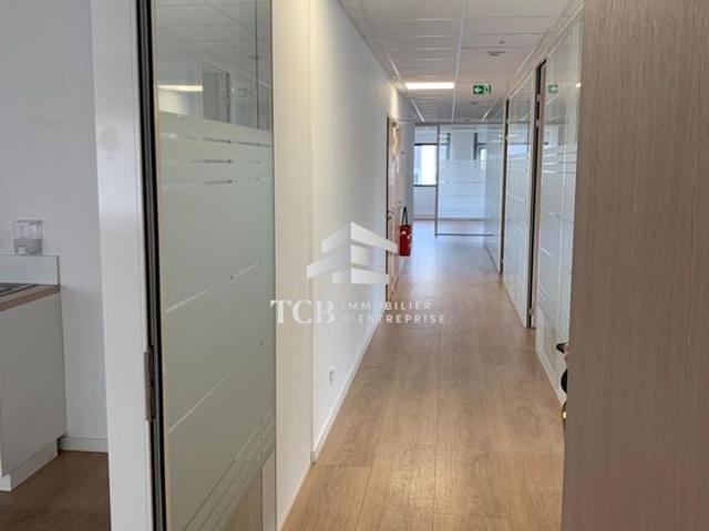 Prestigieux bureau de 237 m2 en location Nantes, France