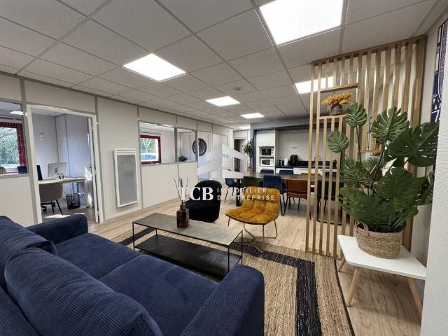 Prestigieux bureau de 265 m2 en vente La Chapelle sur Erdre, France