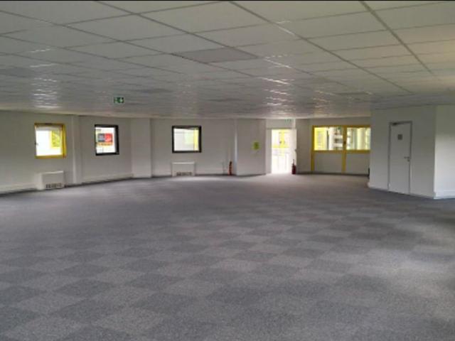 Prestigieux bureau de 285 m2 en location Aubière, Auvergne Rhône Alpes