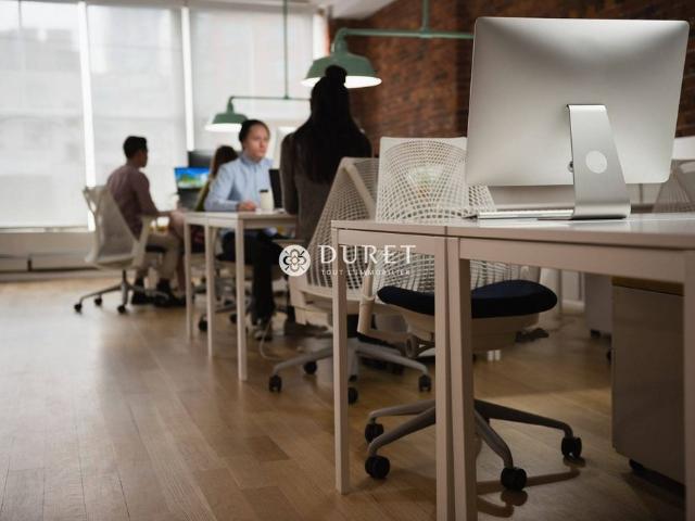 Prestigieux bureau de 331 m2 en location Montaigu, Pays de la Loire