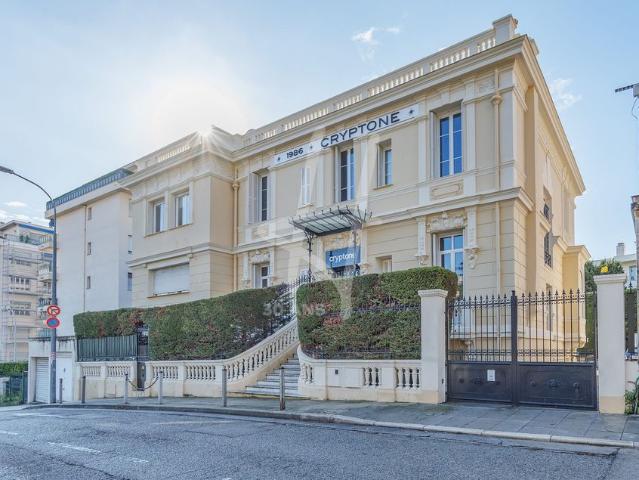 Prestigieux bureau de 400 m2 en location Nice, France