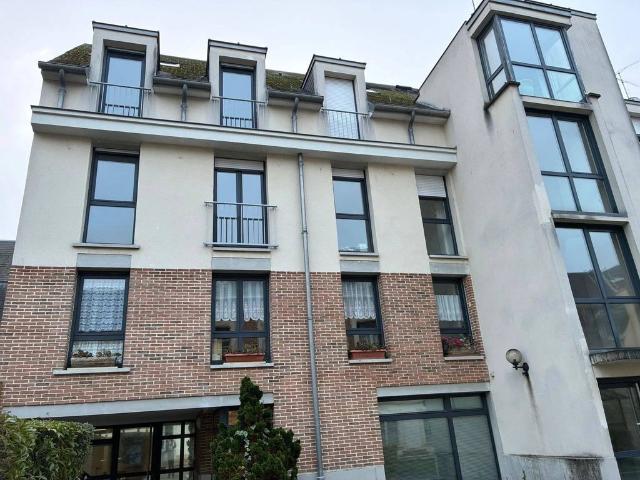 Prestigieux bureau de 417 m2 en vente Amiens, France